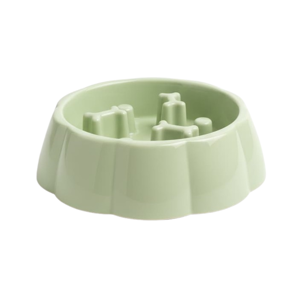 Bol slow feeder verde câini, lateral, obstacole os, diametru 18cm – PETIVO